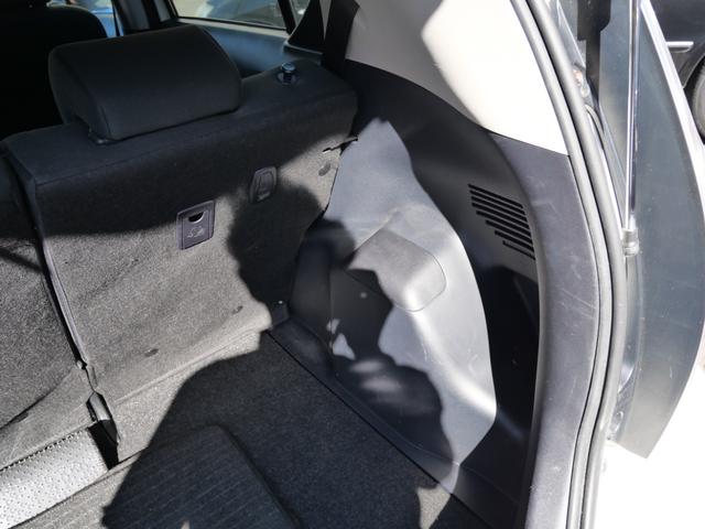 アクア Ｓ　ナビ　ＴＶ　バックモニター　ＥＴＣ　オートエアコン　スマートキー　プッシュスタート　トラクションコントロール　パワーステアリング（23枚目）