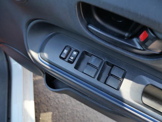 アクア Ｓ　ナビ　ＴＶ　バックモニター　ＥＴＣ　オートエアコン　スマートキー　プッシュスタート　トラクションコントロール　パワーステアリング（24枚目）