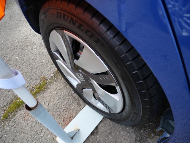 フィットハイブリッド Fパッケージ スマートキー プッシュスタート ETC ナビ バックモニター フルセグ オートエアコン トラクションコントロール パワーウインドウ(11枚目)