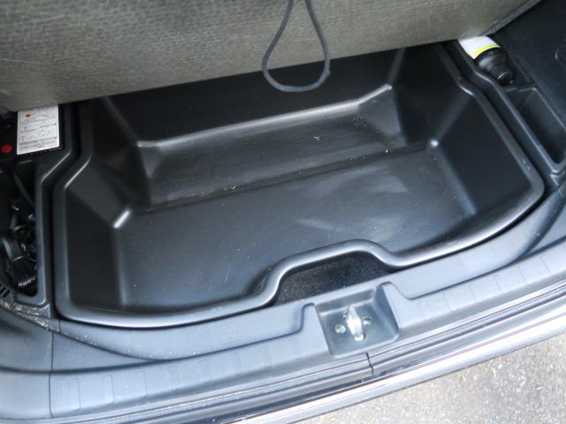 Ｎ－ＯＮＥ プレミアム・Ｌパッケージ　ＥＴＣ　スマートキー＆プッシュスタート　ナビ　フルセグ　バックモニター　純正１４インチアルミ　プライバシーガラス　セキュリティ　トラクションコントロール（24枚目）