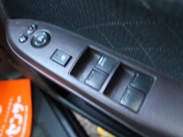 Ｎ－ＯＮＥ プレミアム・Ｌパッケージ　ＥＴＣ　スマートキー＆プッシュスタート　ナビ　フルセグ　バックモニター　純正１４インチアルミ　プライバシーガラス　セキュリティ　トラクションコントロール（25枚目）