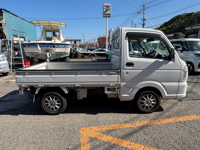 キャリイトラック KCエアコン・パワステ セレクト4WD車 ディスプレイオーディオ バックモニター 荷台ガード 荷台マット エアコン パワーステアリング(5枚目)