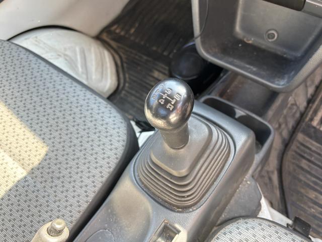 キャリイトラック KCエアコン・パワステ セレクト4WD車 ディスプレイオーディオ バックモニター 荷台ガード 荷台マット エアコン パワーステアリング(22枚目)