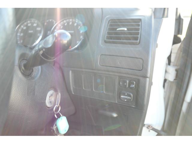 ムーヴ カスタム　Ｘ　ＣＤ　キーレス　オートエアコン　電動格納ドアミラー　純正１４インチアルミ　ベンチシート　記録簿（27枚目）