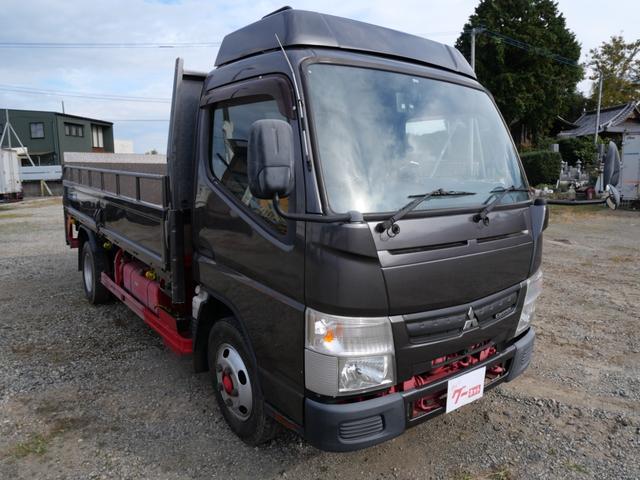 キャンター 　３トン　平ボディ　パワーゲート　エアコン　パワーステアリング　パワーウィンドウ　キーレスエントリー　バックモニター　エアバッグ（4枚目）