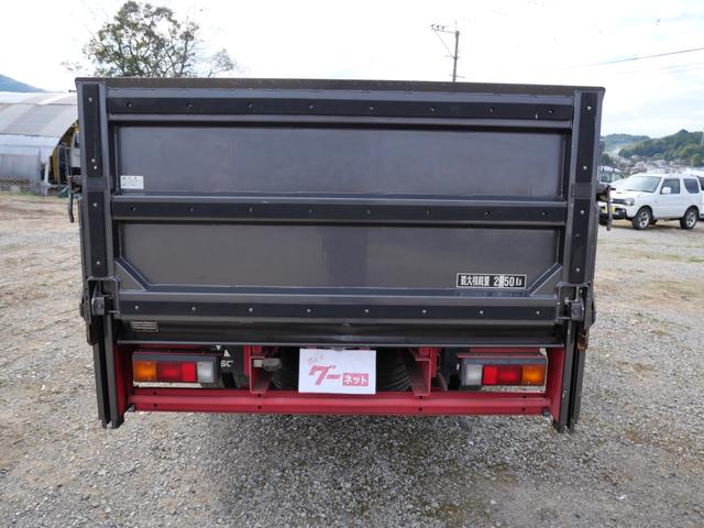 キャンター 　３トン　平ボディ　パワーゲート　エアコン　パワーステアリング　パワーウィンドウ　キーレスエントリー　バックモニター　エアバッグ（8枚目）