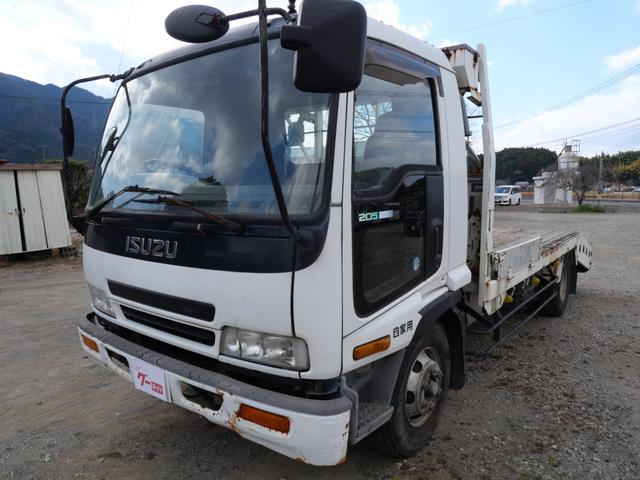 フォワード 　２０５　４トン　エアコン　パワーステアリング　パワーウィンドウ　ラジオ（2枚目）