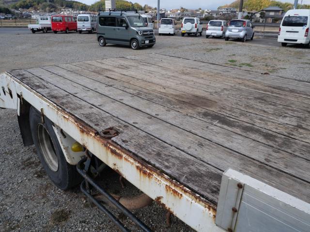 フォワード 　２０５　４トン　エアコン　パワーステアリング　パワーウィンドウ　ラジオ（11枚目）