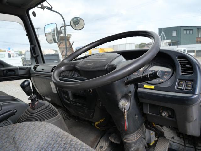 フォワード 　２０５　４トン　エアコン　パワーステアリング　パワーウィンドウ　ラジオ（12枚目）