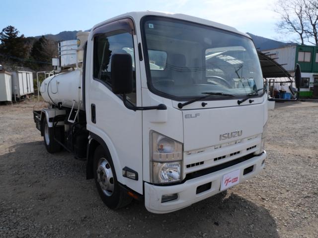 エルフトラック 　４トン　衛生車　バキュームカー　ナビ　バックモニター　エアコン　パワーステアリング　パワーウィンドウ　エアバッグ（4枚目）