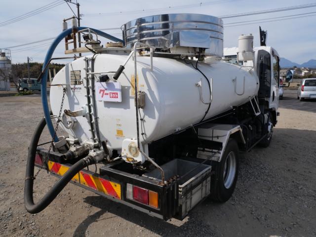 エルフトラック 　４トン　衛生車　バキュームカー　ナビ　バックモニター　エアコン　パワーステアリング　パワーウィンドウ　エアバッグ（9枚目）