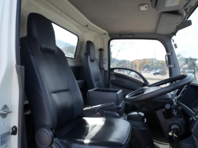 エルフトラック 　４トン　衛生車　バキュームカー　ナビ　バックモニター　エアコン　パワーステアリング　パワーウィンドウ　エアバッグ（11枚目）