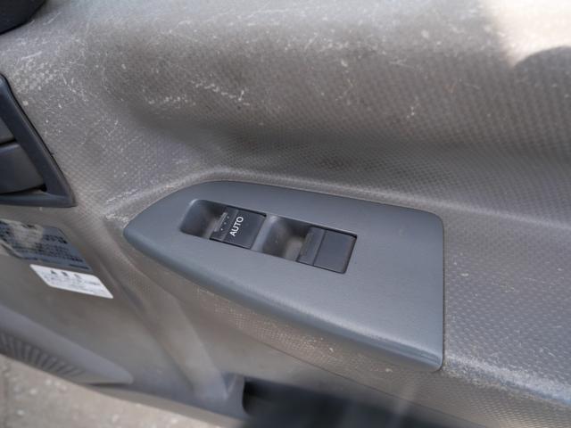 エルフトラック 　４トン　衛生車　バキュームカー　ナビ　バックモニター　エアコン　パワーステアリング　パワーウィンドウ　エアバッグ（15枚目）