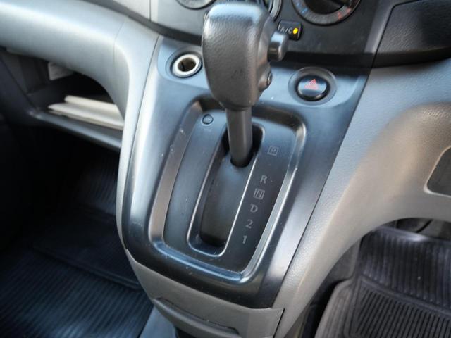 ＮＶ２００バネットバン ＧＸ　インテリジェントキー　ＣＤ　電動格納ミラー　ライトレベル調節　記録簿　エアコン　パワーステアリング　パワーウィンドウ　Ｗエアバッグ（6枚目）