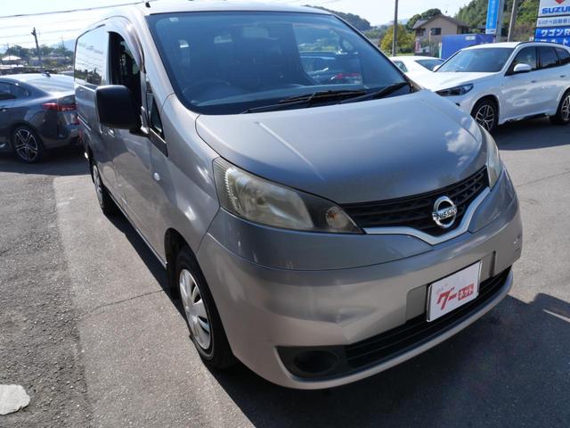 ＮＶ２００バネットバン ＧＸ　インテリジェントキー　ＣＤ　電動格納ミラー　ライトレベル調節　記録簿　エアコン　パワーステアリング　パワーウィンドウ　Ｗエアバッグ（16枚目）