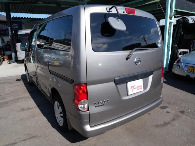 ＮＶ２００バネットバン ＧＸ　インテリジェントキー　ＣＤ　電動格納ミラー　ライトレベル調節　記録簿　エアコン　パワーステアリング　パワーウィンドウ　Ｗエアバッグ（17枚目）