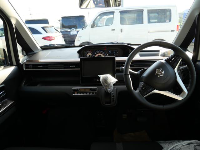 ワゴンRカスタムZ ハイブリッドZX 届け出済み未使用車 スマートキー プッシュスタート デュアルカメラサポート シートヒーター オートエアコン トラクションコントロール パーキングセンサー(5枚目)