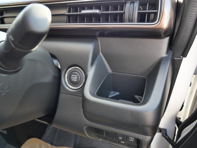 ワゴンRカスタムZ ハイブリッドZX 届け出済み未使用車 スマートキー プッシュスタート デュアルカメラサポート シートヒーター オートエアコン トラクションコントロール パーキングセンサー(6枚目)