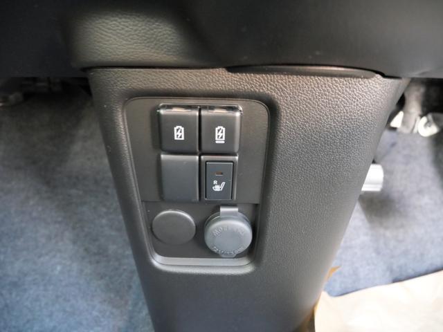 ワゴンRカスタムZ ハイブリッドZX 届け出済み未使用車 スマートキー プッシュスタート デュアルカメラサポート シートヒーター オートエアコン トラクションコントロール パーキングセンサー(13枚目)