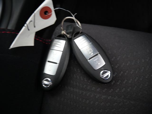 ノート ニスモ　ナビ　フルセグ　バックモニター　インテリジェントキー　プッシュスタート　ＥＴＣ　電動格納ミラー　オートエアコン　パワーステアリング（8枚目）