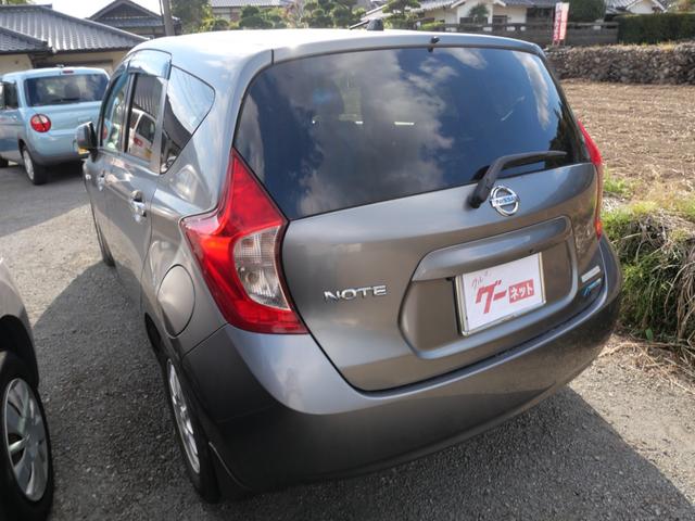 ノート Ｘ　インテリジェントキー　プッシュスタート　ナビ　バックモニター　フルセグ　ＥＴＣ　電動格納ミラー　オートエアコン　純正１４インチアルミホイール（18枚目）