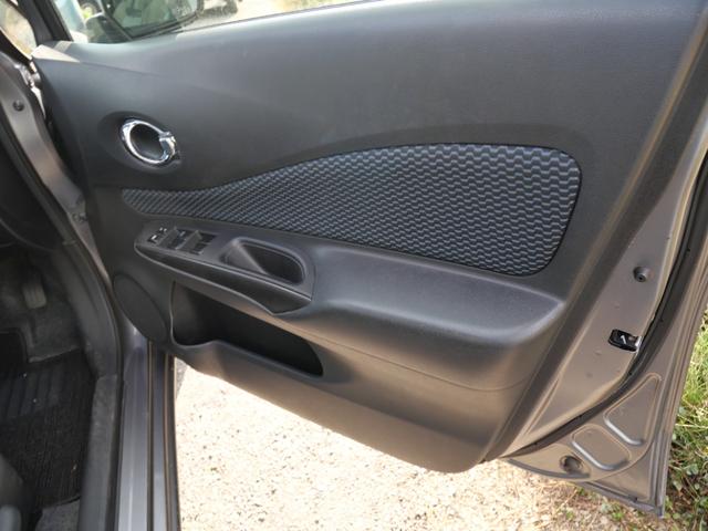 ノート Ｘ　インテリジェントキー　プッシュスタート　ナビ　バックモニター　フルセグ　ＥＴＣ　電動格納ミラー　オートエアコン　純正１４インチアルミホイール（22枚目）