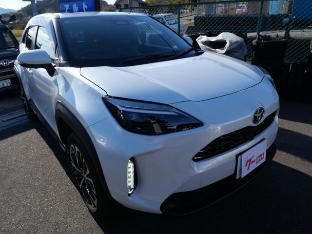 ヤリスクロス ハイブリッドZ 登録済み未使用車 スマートキー プッシュスタート ナビ フルセグ 全方位モニター ETC シートヒーター ステアリングヒーター 全方位モニター(19枚目)
