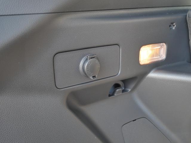 ヤリスクロス ハイブリッドZ 登録済み未使用車 スマートキー プッシュスタート ナビ フルセグ 全方位モニター ETC シートヒーター ステアリングヒーター 全方位モニター(24枚目)