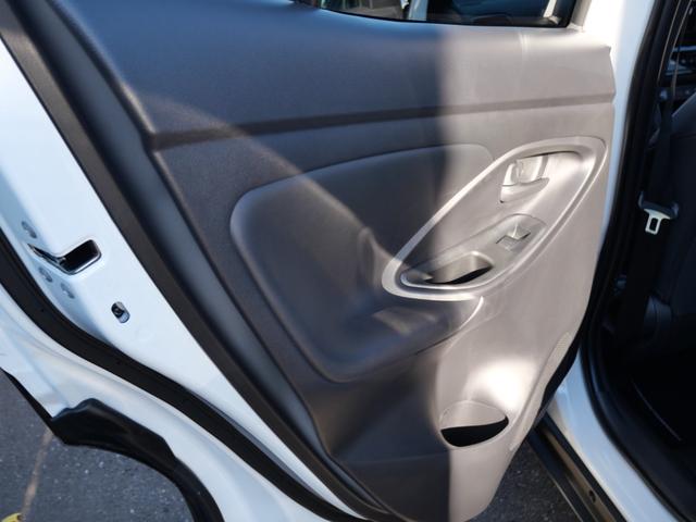 ヤリスクロス ハイブリッドZ 登録済み未使用車 スマートキー プッシュスタート ナビ フルセグ 全方位モニター ETC シートヒーター ステアリングヒーター 全方位モニター(29枚目)