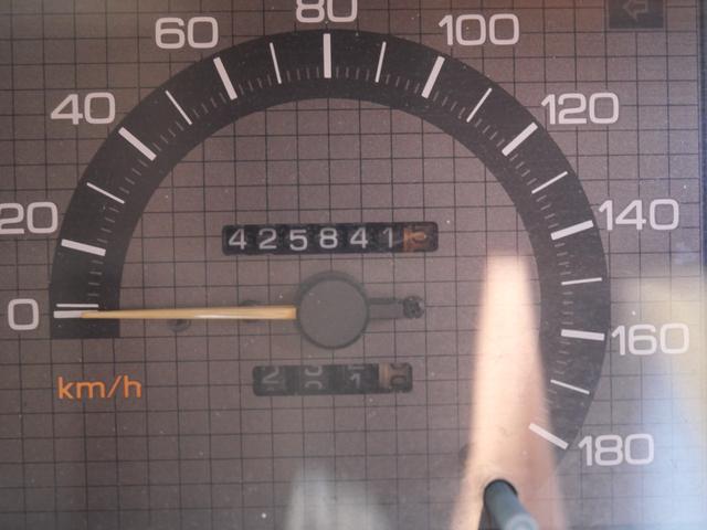 スカイライン GT エアコン パワーステアリング パワーウィンドウ ナルディハンドル CD 社外14インチアルミホイール(9枚目)