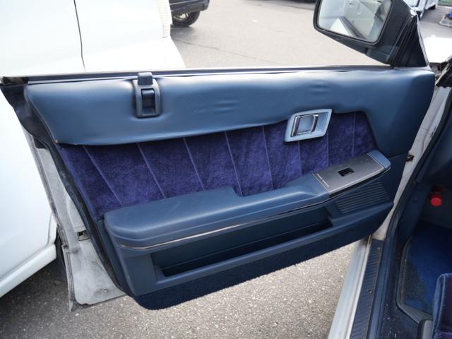 スカイライン GT エアコン パワーステアリング パワーウィンドウ ナルディハンドル CD 社外14インチアルミホイール(24枚目)