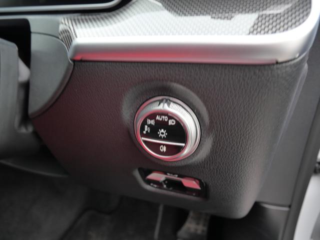 Ｃクラス Ｃ２２０ｄアバンギャルド　ナビ　全方位モニター　フルセグ　本革パワーシート　グラスルーフ　ＥＴＣ　ＡＭＧ１８インチアルミホイール　パワーステアリング（13枚目）