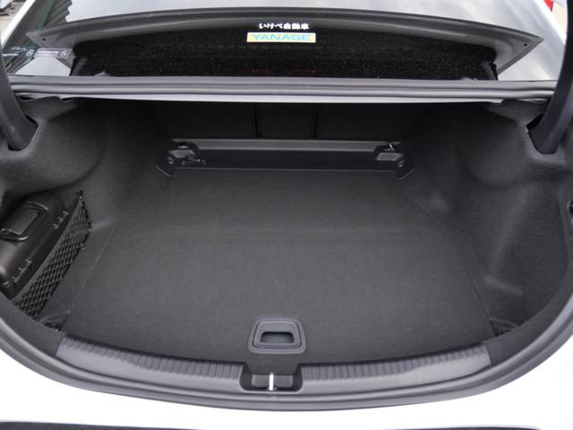 Ｃクラス Ｃ２２０ｄアバンギャルド　ナビ　全方位モニター　フルセグ　本革パワーシート　グラスルーフ　ＥＴＣ　ＡＭＧ１８インチアルミホイール　パワーステアリング（37枚目）