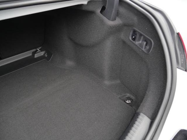 Ｃクラス Ｃ２２０ｄアバンギャルド　ナビ　全方位モニター　フルセグ　本革パワーシート　グラスルーフ　ＥＴＣ　ＡＭＧ１８インチアルミホイール　パワーステアリング（39枚目）