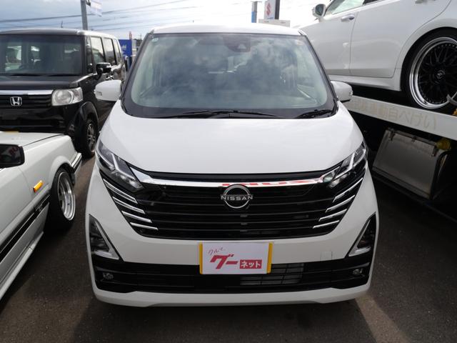 デイズ ハイウェイスター　Ｘ　インテリジェントキー　プッシュスタート　ミラー内蔵アラウンドビューモニター　オートエアコン　ベンチシート　パワーステアリング（16枚目）