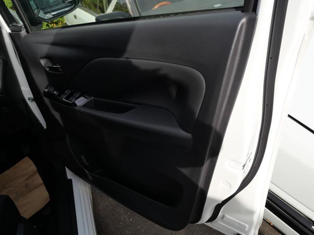 デイズ ハイウェイスター　Ｘ　インテリジェントキー　プッシュスタート　ミラー内蔵アラウンドビューモニター　オートエアコン　ベンチシート　パワーステアリング（23枚目）