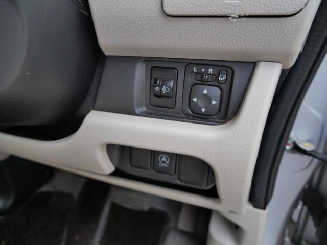 デイズ Ｘ　インテリジェントキー　プッシュスタート　電動格納ミラー　アイドリングストップ　ミラー内蔵アラウンドビューモニター　オートエアコン　ベンチシート（7枚目）