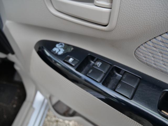 デイズ Ｘ　インテリジェントキー　プッシュスタート　電動格納ミラー　アイドリングストップ　ミラー内蔵アラウンドビューモニター　オートエアコン　ベンチシート（9枚目）