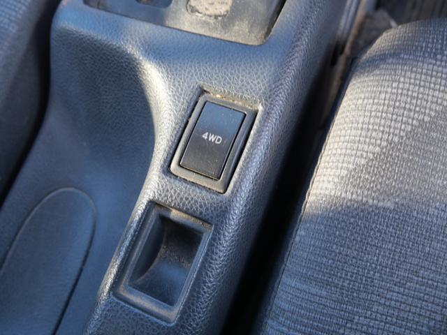 キャリイトラック ＫＣエアコン・パワステ　セレクト４ＷＤ車　エアコン　パワーステアリング　記録簿　ラジオ　三方開（7枚目）