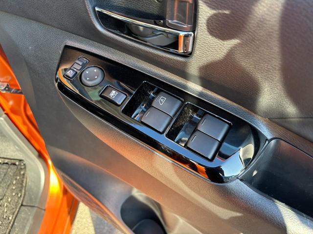 ルークス ハイウェイスター　Ｇターボ　インテリジェントキー　プッシュスタート　アラウンドビューモニター　記録簿　オートエアコン　左側電動スライドドア　シートヒーター（8枚目）