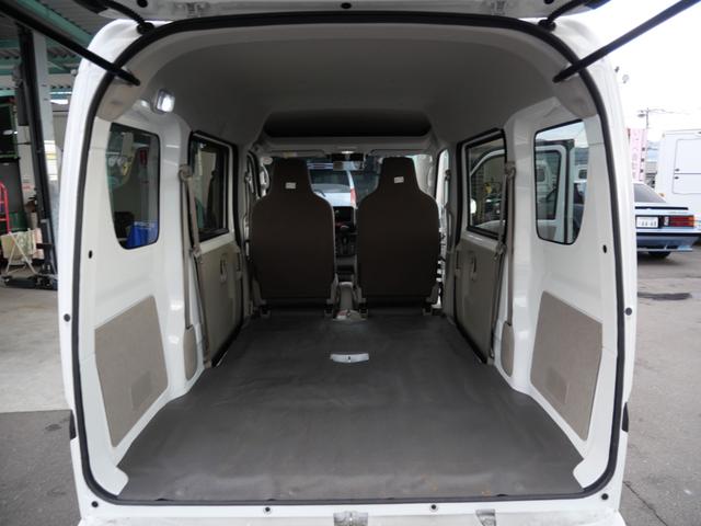 �I�C���E�G�������g���e���_�����s���A�������萮�����s������ł��Ԃ�[�Ԃ��܂��B