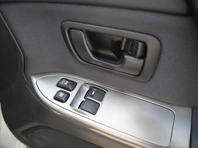 �I�C���E�G�������g���e���_�����s���A�������萮�����s������ł��Ԃ�[�Ԃ��܂��B