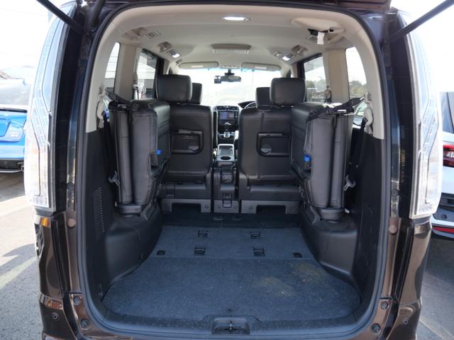 セレナ ハイウェイスター　Ｖセレ＋セーフティＩＩ　ＳＨＶ　両側電動スライドドア　インテリジェントキー　プッシュスタート　ナビ　フルセグ　アラウンドビューモニター　オートエアコン　ＥＴＣ　レーンキープサポート（32枚目）