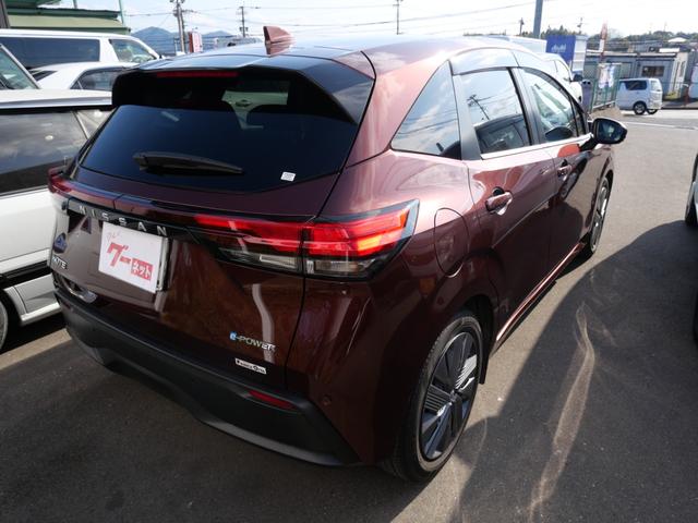 ノート Ｘ　ナビ　フルセグ　アラウンドビューモニター　インテリジェントキー　プッシュスタート　ＵＳＢポート　パワーウィンドウ　パワーステアリング（18枚目）