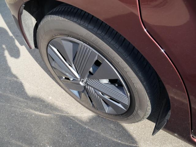 ノート Ｘ　ナビ　フルセグ　アラウンドビューモニター　インテリジェントキー　プッシュスタート　ＵＳＢポート　パワーウィンドウ　パワーステアリング（23枚目）