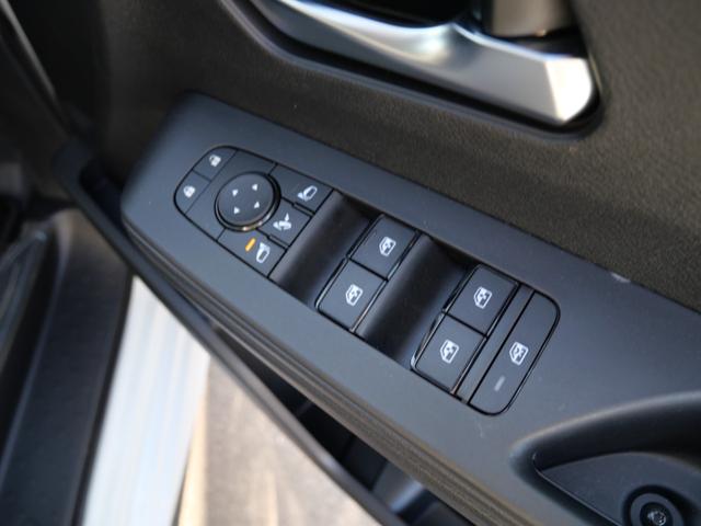 ���X�̎ԗ��͑S�Ďԓ��N���[�j���O�ρI�I