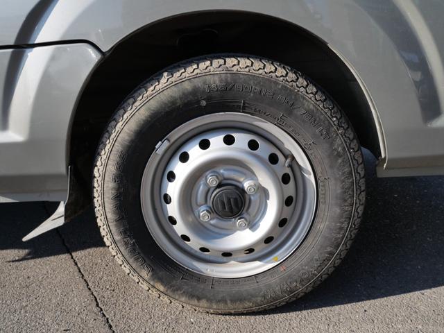 キャリイトラック 農繁スペシャル　セレクト４ＷＤ車　エアコン　パワーステアリング　パワーウィンドウ　Ｗエアバッグ　ラジオ　キーレスエントリー　荷台アルミガード　荷台マット　ブレーキサポート（16枚目）