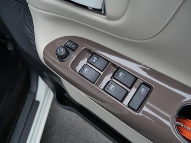 ムーヴキャンバス Ｇメイクアップ　ＳＡＩＩＩ　スマートキー　プッシュスタート　ＥＴＣ　ナビ　フルセグ　バックモニター　トラクションコントロール　レザー調シートカバー　記録簿（15枚目）