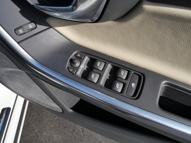 Ｓ６０ Ｄ４　ＳＥ　スマートキー　プッシュスタート　ナビ　バックモニター　本革パワーシート　シートヒーター　パーキングセンサー　オートエアコン　純正１７インチアルミホイール（37枚目）