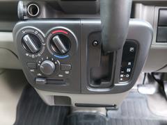 県外・遠方での納車にの際はお客様のお住まいのエリアによって陸送費等が異なります。 3